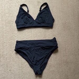 Knix Two-Piece Swimsuit Bikini, XXL and XL, Black